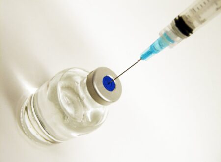 Covid-19 : Via libera dell’Agenzia europea del farmaco al vaccino AstraZeneca